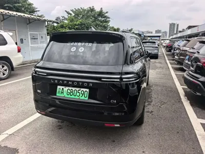 Leapmotor Leapmotor C16 2025, 10000 км, за 141800 CNY