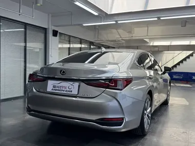 Lexus ES 2019, 55000 км, за 139800 CNY - фото 7