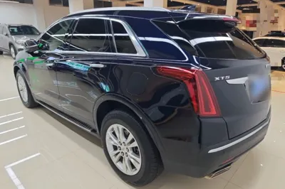 Cadillac XT5 2021, 93500 км, за 118051.29 CNY