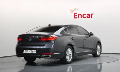 Kia K7 2017, 121996 км, за 10000000 KRW