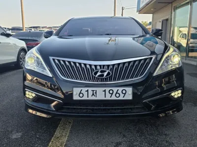 Hyundai Grandeur · 2015 год