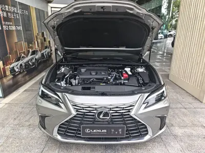 Lexus ES 2025, 13700 км, за 189899 CNY - фото 6