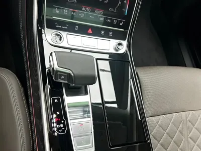 Audi A8 2026, 1000 км, за 618800 CNY - фото 13