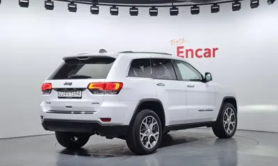 Jeep Cherokee 2019, 91493 км, за 18000000 KRW