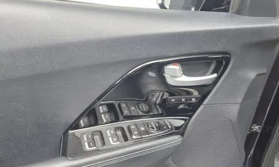 Kia Niro 2018, 132046 км, за 12390000 KRW - фото 18