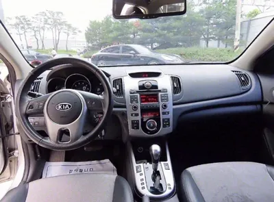 Kia Porte 2010, 158987 км, за 2890000 KRW - фото 7
