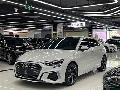 Audi A3 · 2022 год