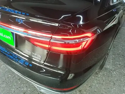 Audi A8 2019, 129900 км, за 299200 CNY - фото 24