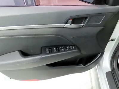 Hyundai Avante 2018, 48500 км, за 12800000 KRW - фото 14
