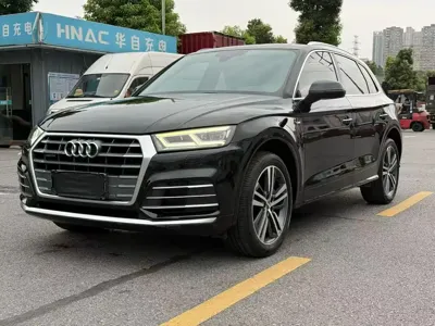 Audi Q5L · 2020 год