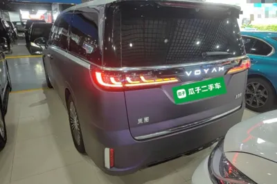 Voyah Dream 2025, 15900 км, за 280140.33 CNY