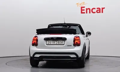 MINI Cooper Convertible 2024, 60820 км, за 26500000 KRW