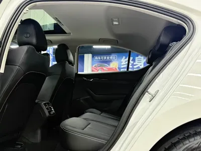 Skoda Octavia 2022, 30000 км, за 133800 CNY - фото 18