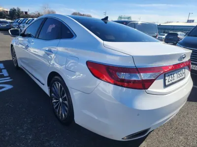 Hyundai Grandeur 2013, 139316 км, за 5890000 KRW