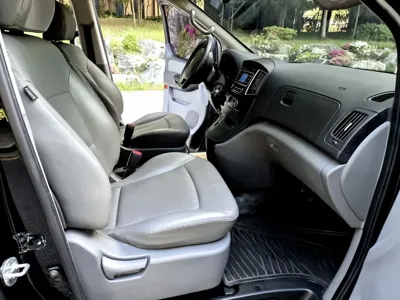 Hyundai Starex 2019, 127647 км, за 12500000 KRW - фото 12