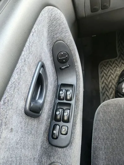 Hyundai Sonata 1995, 112052 км, за 2200000 KRW - фото 6