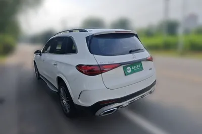 Mercedes-Benz GLC 2023, 32500 км, за 283524.02 CNY