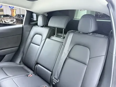 Tesla Model Y 2022, 40000 км, за 154800 CNY - фото 15