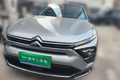 Citroen C5 X 2021, 51900 км, за 104111.43 CNY