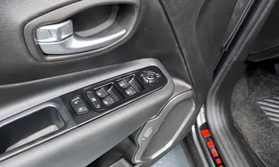 Jeep Renegade 2020, 70230 км, за 14900000 KRW - фото 28