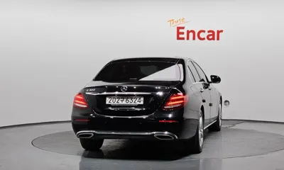 Mercedes-Benz E-Class 2017, 90396 км, за 17590000 KRW