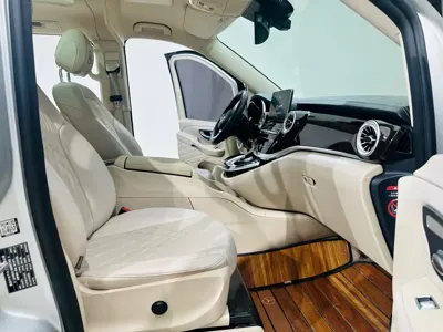 Mercedes-Benz V-Class 2016, 130000 км, за 98600 CNY - фото 9