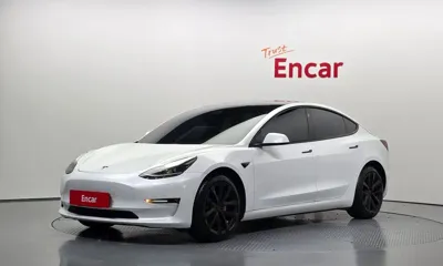 Tesla Model 3 · 2021 год