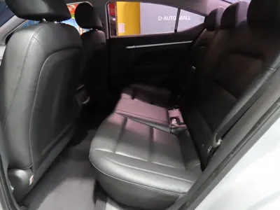 Hyundai Avante 2019, 98394 км, за 10600000 KRW - фото 7