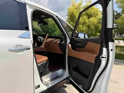 Toyota Vellfire 2024, 22000 км, за 753000 CNY - фото 8