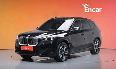 BMW iX1 · 2024 год