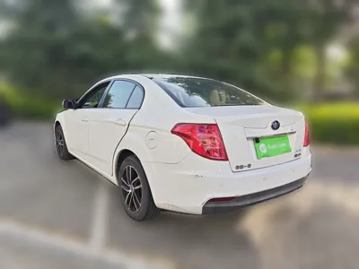 Bestune B50 2013, 68800 км, за 16383.11 CNY