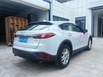 Mazda CX-4 2017, 110000 км, за 36700 CNY