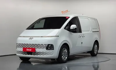 Hyundai Staria · 2023 год