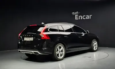 Volvo V60 2016, 118289 км, за 10300000 KRW