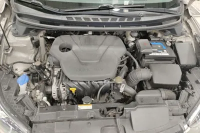 Hyundai Elantra (5th Generation 2015, 25800 км, за 44404.34 CNY - фото 24
