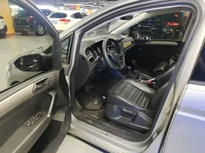 Volkswagen Touran 2019, 146800 км, за 53099 CNY - фото 16