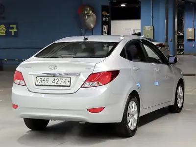 Hyundai Accent 2015, 135929 км, за 4700000 KRW - фото 4