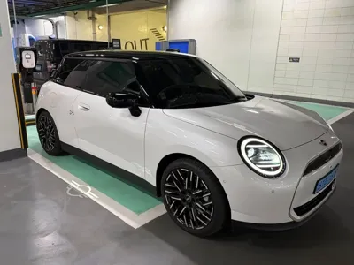 MINI Cooper 2024, 12000 км, за 37030000 KRW