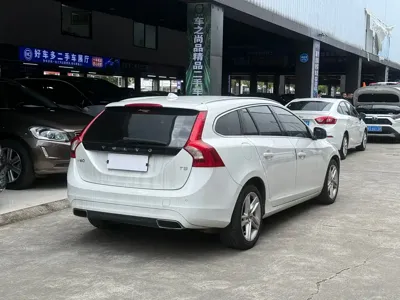 Volvo V60 2016, 53000 км, за 58600 CNY - фото 8