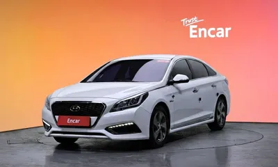 Hyundai Sonata · 2015 год
