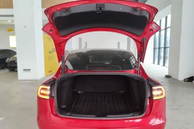 Tesla Model 3 2021, 16300 км, за 143542.85 CNY - фото 11