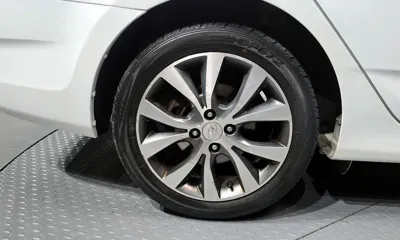 Hyundai Accent 2015, 125433 км, за 4800000 KRW - фото 5