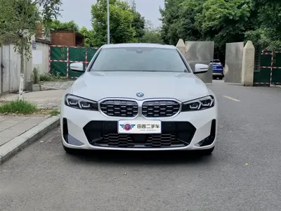 BMW 3 Series 2025, 11000 км, за 175799 CNY