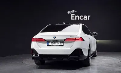 BMW 5-Series 2025, 12123 км, за 69000000 KRW - фото 4