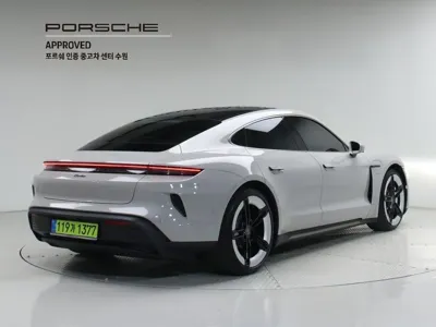 Porsche Taycan 2025, 10400 км, за 206000000 KRW