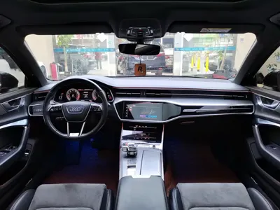 Audi A6L 2023, 55000 км, за 238800 CNY - фото 17