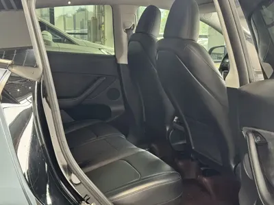 Tesla Model Y 2023, 150000 км, за 142000 CNY - фото 8
