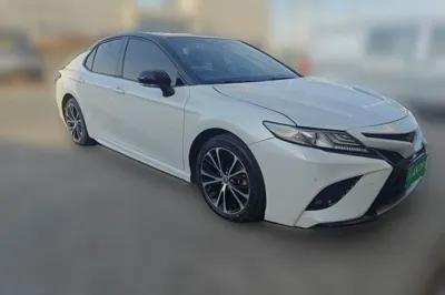 Toyota Camry 2019, 125900 км, за 81448.13 CNY