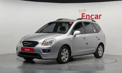 Kia Carens · 2009 год