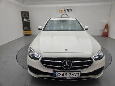 Mercedes-Benz E-Class 2022, 85000 км, за 37900000 KRW